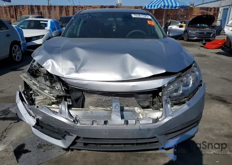 2018 Honda Civic Lx z USA, uszkodzony, nr VIN 2HGFC2F52JH608939